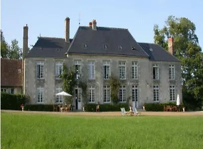 Chateau De Sarceaux